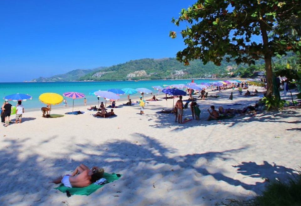 Phuket tourism sector needs finalized details before island reopening - Pattaya Mail